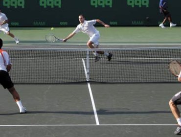 Tenis: Julio Peralta se coronó campeón del dobles en challenger de Buenos Aires