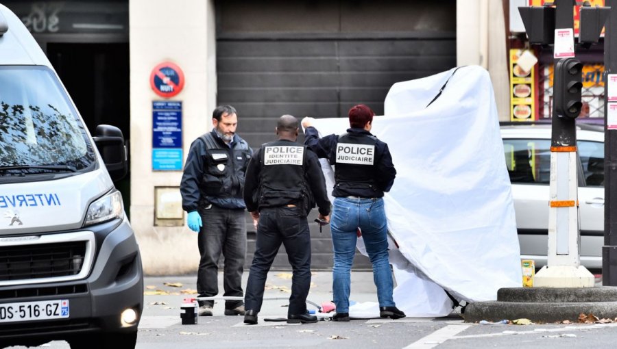 Encuentran armas y munición en Seat abandonado a las afueras de París