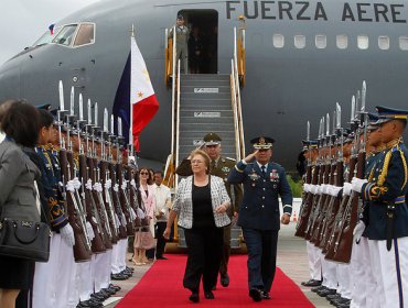 Bachelet arriba a Filipinas para participar de la XXIII Cumbre de Líderes APEC