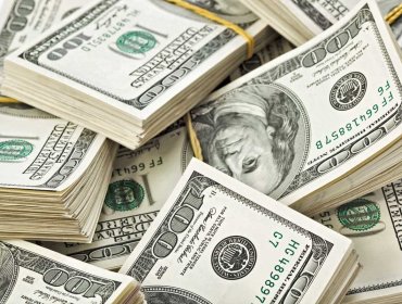 Dólar se transa hasta los $708, máximo desde agosto de 2003