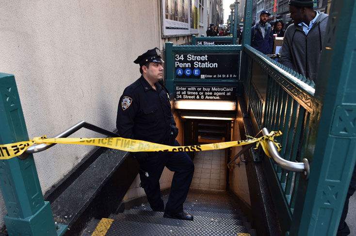 Un tiroteo en una estación del metro de Nueva York deja dos heridos