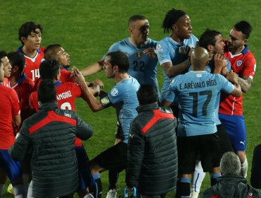 La Roja enfrenta a Uruguay en el reencuentro de Jara con Cavani