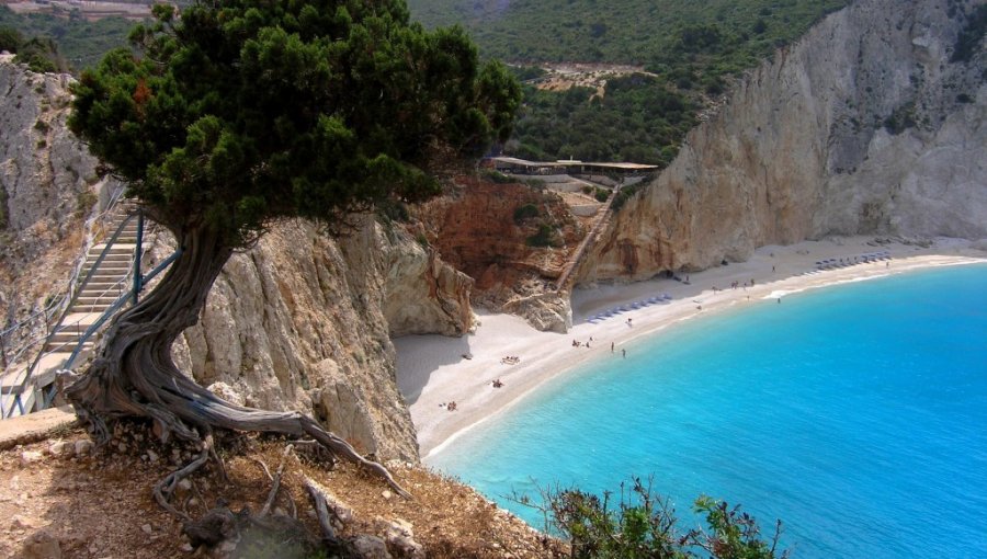 Terremoto en isla griega de Lefkada deja al menos 2 muertos y 4 heridos