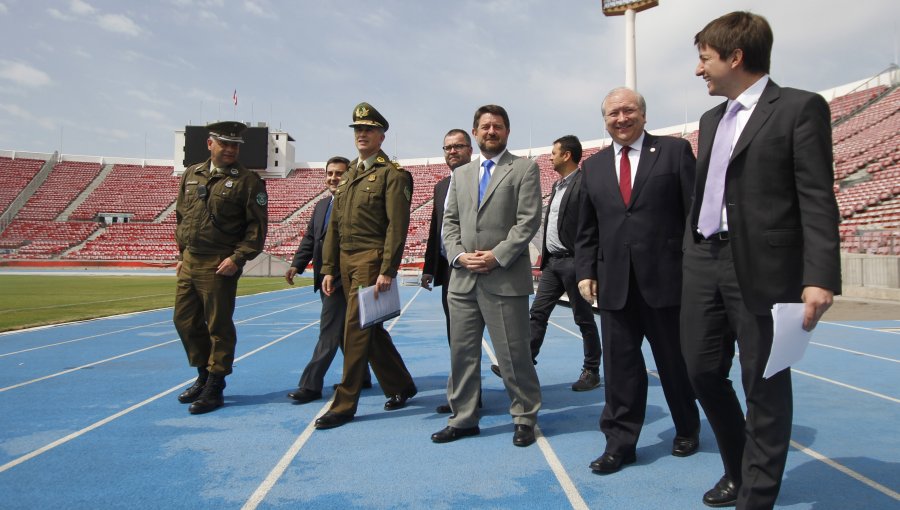 Intendencia oficiará a la ANFP por el tema de las entradas a partidos de la Roja.