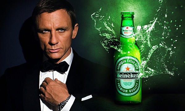 Heineken celebra saga James Bond realizando el primer selfie desde el espacio