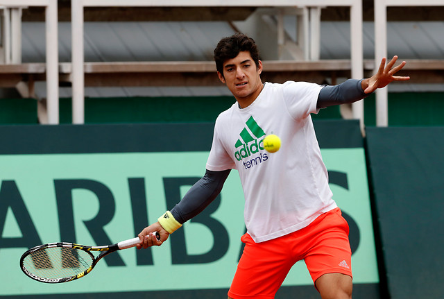 Tenis: Garín superó a un top-100 y está en cuartos del challenger de Montevideo