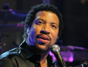 Chilevision tendría a Lionel Richie como la gran carta anglo de Viña 2016