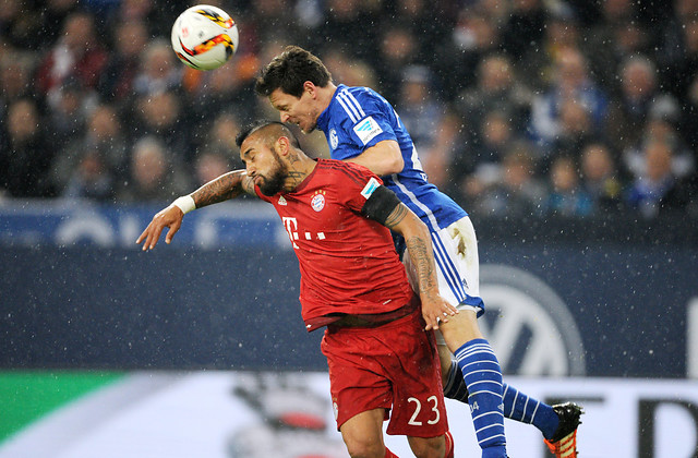 Bundesliga: Bayern con Vidal derrotó al Schalke y aumenta su ventaja en la punta