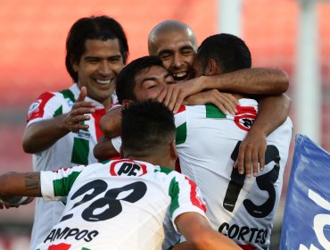 Colo Colo hipotecó el liderato al caer ante Palestino en Ñuñoa