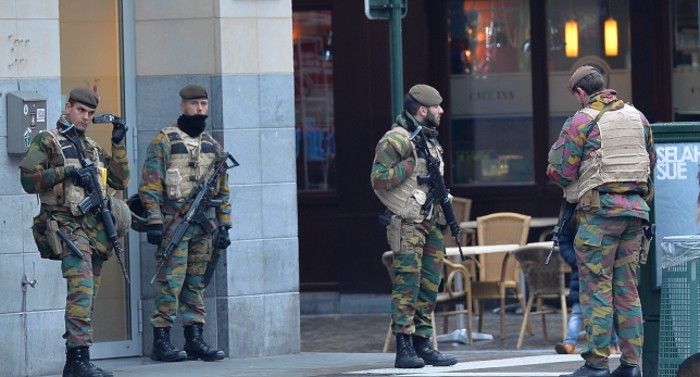 Bélgica mantiene el nivel de alerta máxima en Bruselas ante posibles atentados