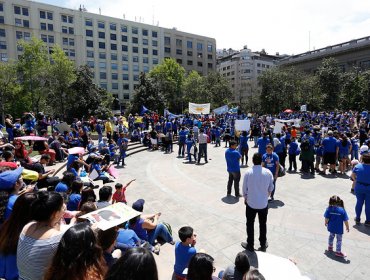 Cientos de personas marcharon para exigir una Ley de autismo