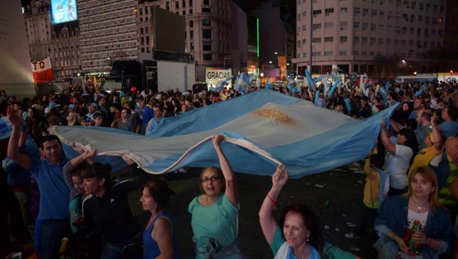 Mauricio Macri se consagra nuevo presidente argentino y pone fin a la "era K"