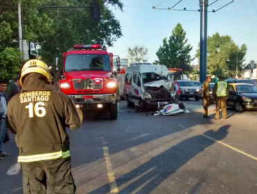 Colisión vehicular en la Alameda provoca gran congestión vehicular