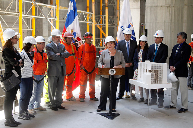 Presidenta inspeccionó obras de la “casa nueva” de la Fiscalía