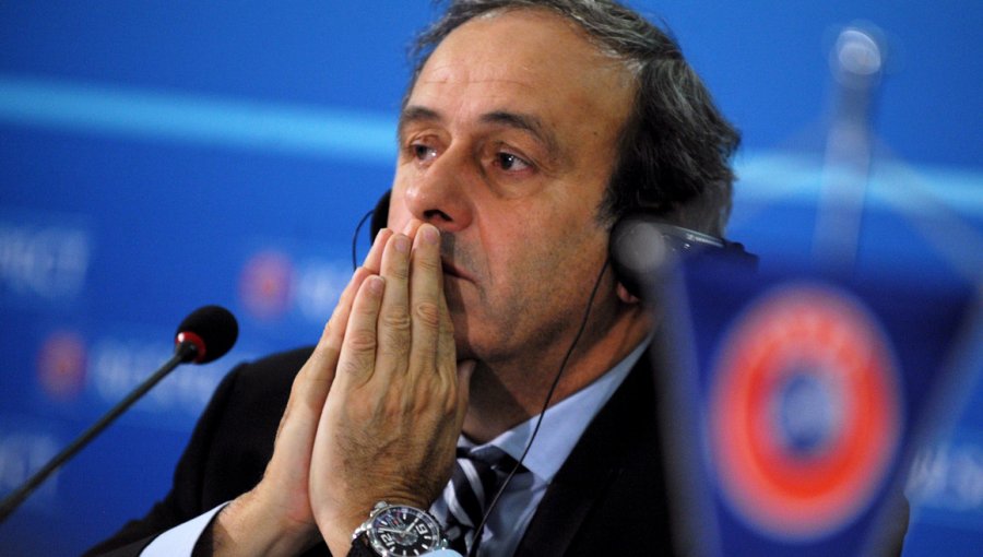 El Comité de Ética de la FIFA pide la expulsión de por vida de Platini