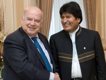 Morales invita a nuevo agente chileno a dialogar sobre litigio marítimo