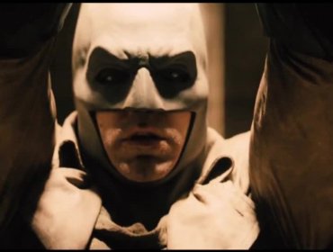 ¡Nuevo adelanto de "Batman vs Superman"!