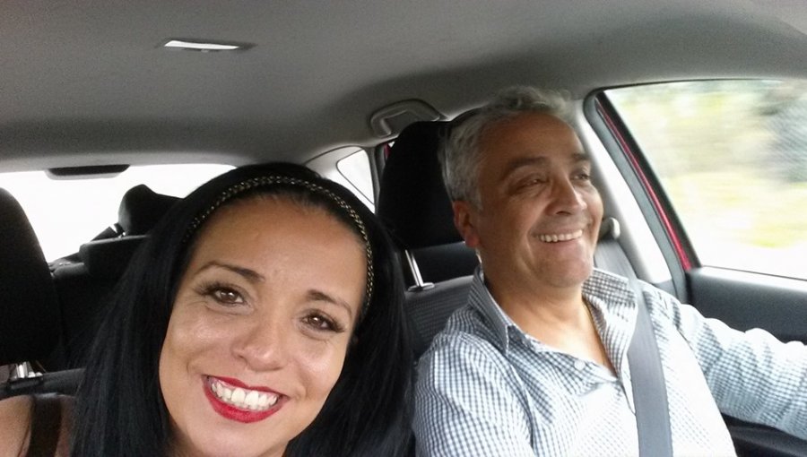 Conocido humorista chileno pide matrimonio arriba de un avión