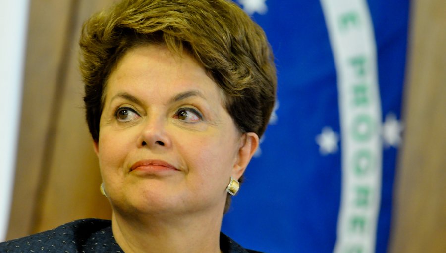 Presidente de Diputados acoge pedido de destitución contra Rousseff