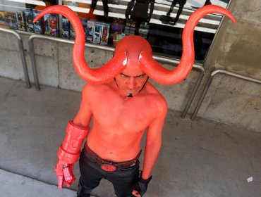 Superhéroes de Marvel y DC se enfrentan en la Santiago Comic Zone