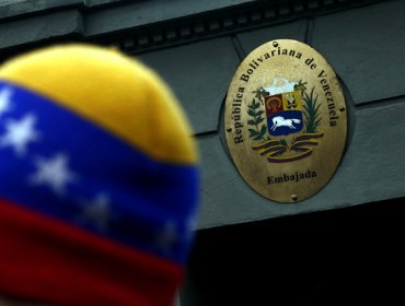 Abren los colegios electorales para las elecciones legislativas en Venezuela