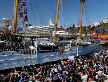 Emotivo reencuentro al término de 60° crucero de instrucción del "Esmeralda"