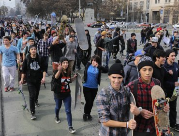 Encuesta: El 67% de los jóvenes confía más en un amigo o amiga que en sus padres