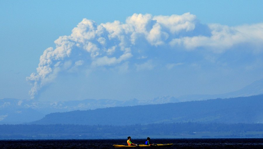 Empresario Douglas Tompkins sufre accidente en kayak y es internado de urgencia