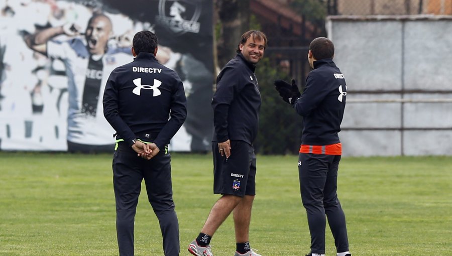 Colo Colo sondea a dos colombianos para reemplazar a Emiliano Vecchio