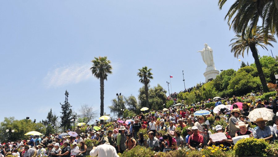 Más de 100 mil fieles visitaron la Virgen del Cerro San Cristóbal