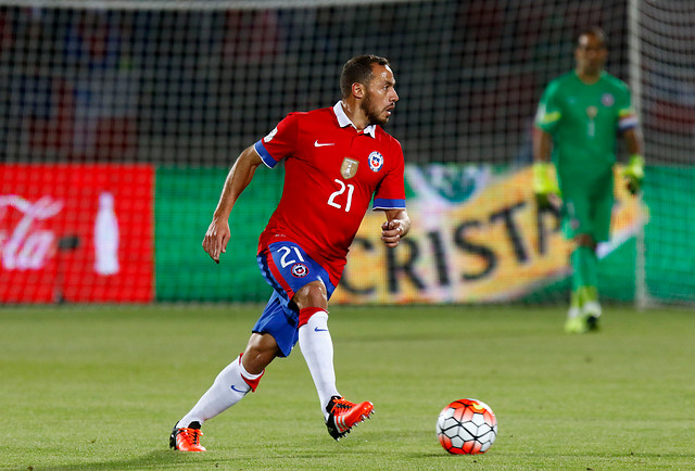 Flamengo podría frustrar retorno de Marcelo Díaz a Universidad de Chile