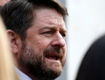 Orrego y cancelada premiación alba: "Estaba mal organizada e improvisada"