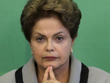 Brasil: Juez de Corte Suprema suspende proceso de destitución de Rousseff