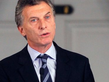 Macri asume y promete trabajar para que todos los argentinos vivan "mejor"