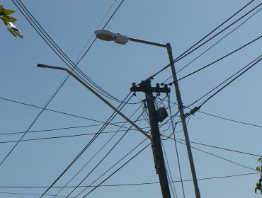 Camión provocó corte de suministro eléctrico en sector de Providencia