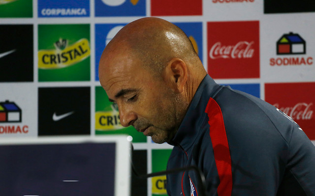 Jorge Sampaoli dejaría la selección por conflictos con la ANFP