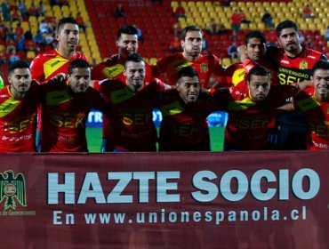 Unión Española donó equipación deportiva a fundaciones capitalinas