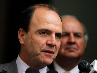 Renovación Nacional plantea semipresidencialismo en propuesta constitucional