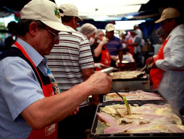 Ferias libres promocionarán productos del mar preparando 600 kilos de reineta