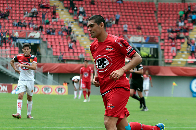 Sebastián Varas podría dejar Ñublense para partir a México