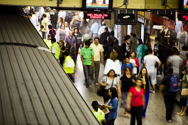 Metro restablece operación expresa en Línea 2 tras interrupción parcial