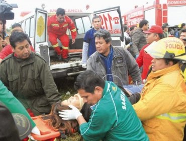 Al menos 10 muertos y 18 heridos en accidente de tránsito en oeste de Bolivia