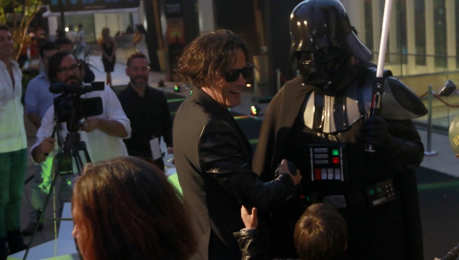 Sergio Lagos y su hijo León conversaron con Darth Vader en premiere de Star Wars