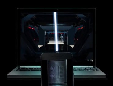 Esta aplicación permite convertir tu smartphone en un sable láser tipo Star Wars