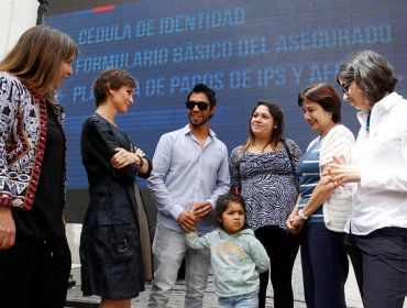 Fonasa difunde beneficios para convivientes del Acuerdo de Unión Civil