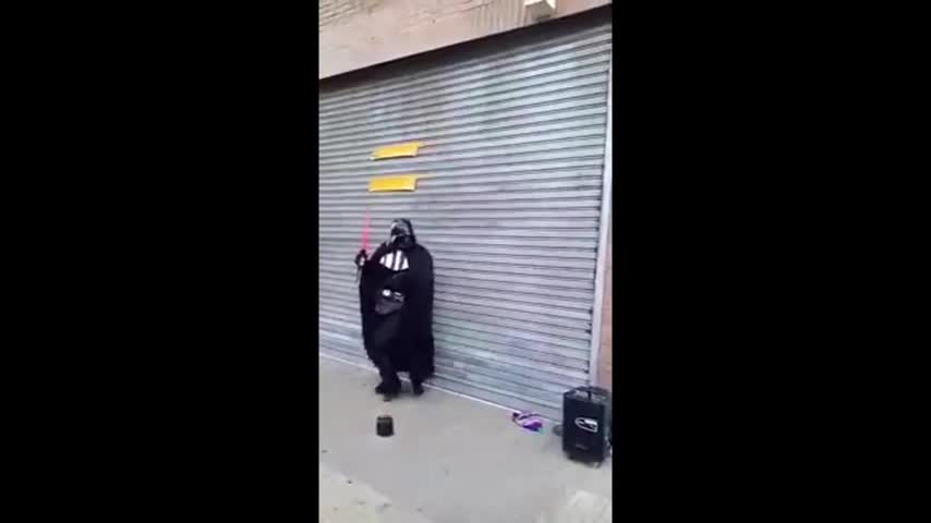 Divertido baile de “Darth Vader” en Curicó