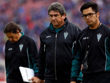 Santiago Wanderers oficializó salida de Emiliano Astorga