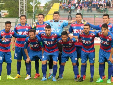 Iberia incorporó al volante argentino Mauro Aguirre