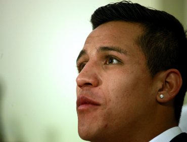 Alexis Sánchez sorprende con regalo a niño que necesita trasplante de pulmón