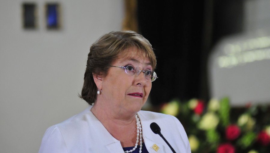 Presidenta Bachelet encabeza misa por la muerte del subcomisario de la PDI